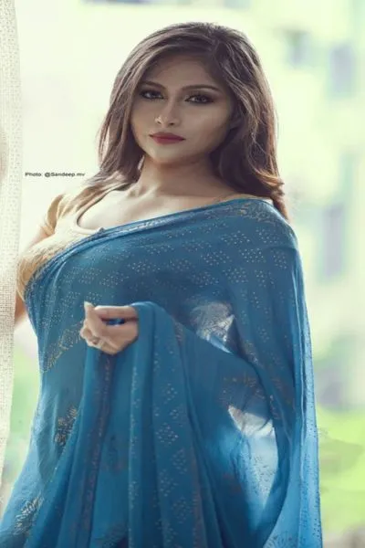 college girls for in Noida